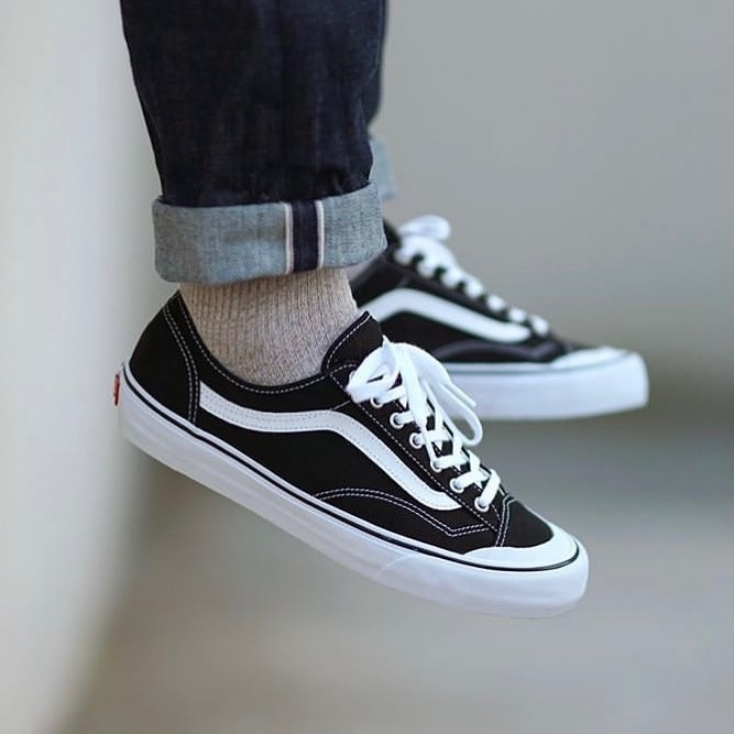 【版型偏大，建議小半號，腳板窄建議小一號】VANS UA STYLE 36 DECON SF BLACK/WHITE型號：VN0A3MVLY28∆下單後隔天寄(假日未出貨)，若有其他問題會聊聊告知，請