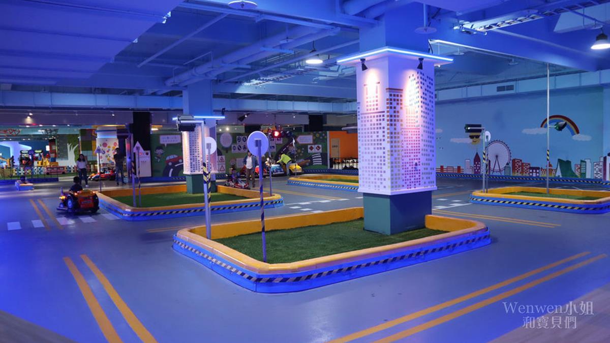 爸媽周末免煩惱！台中10大最強親子景點：破千坪室內樂園、免門票小小駕訓班