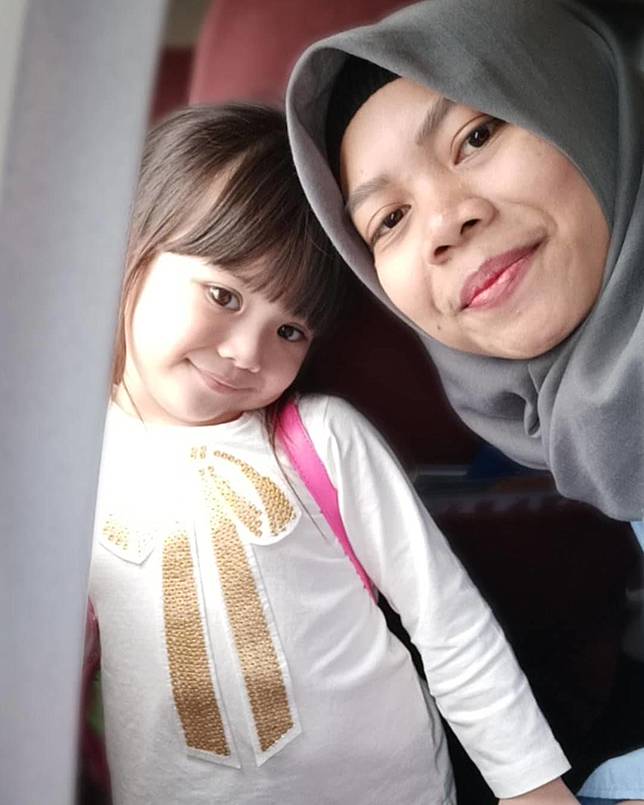 Koneng, pengasuh kesayangan Gempita