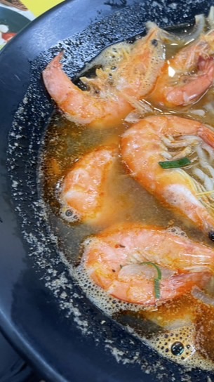 11/14龜吼漁港吃螃蟹🦀🦀海鮮早上9:00在忠孝新生捷運站4號出口953公車集合