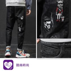 ◎．街頭霸王人物|◎．丹寧牛仔系列|◎品牌:iRurus路絲時尚品牌定位:流行品牌品牌國家:台灣種類:褲子款式:休閒褲/直筒褲適穿性別:男生顏色:多色組合適穿季節:春夏主材質:牛仔/單寧腰圍:28,2
