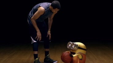 小小兵跟「浪花兄弟」尬籃球 並上傳一系列可愛失焦自拍照！