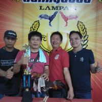 ซุ้มส.รุ่งโรจน์นครลำปาง