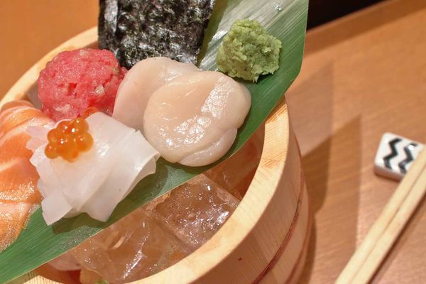 【沖繩美食】築地男前鮓国際通り屋台村-築地新鮮食材直送！呈現最美味的海鮮生魚片美食