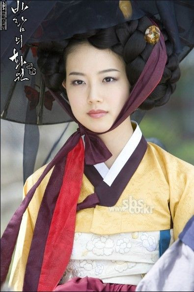 《惡之花》文彩元古裝超美！《風之畫師》女女CP意外走紅