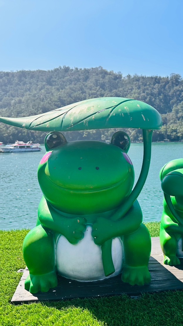 Sulam Alis Di Taiwan