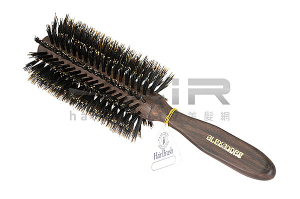 日本製造-原木手柄半圓加工設計可防滑吸汗抗菌不產生靜電，搭配頂級尼龍梳齒，張力大，高質感專業圓梳。