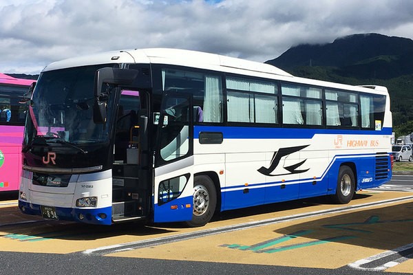 短距離でも 夜行バス メリットは 時間は昼間の倍でも