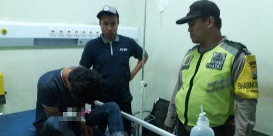 Depresi Pria  di  Malang  Potong  Tangannya Gunakan Golok