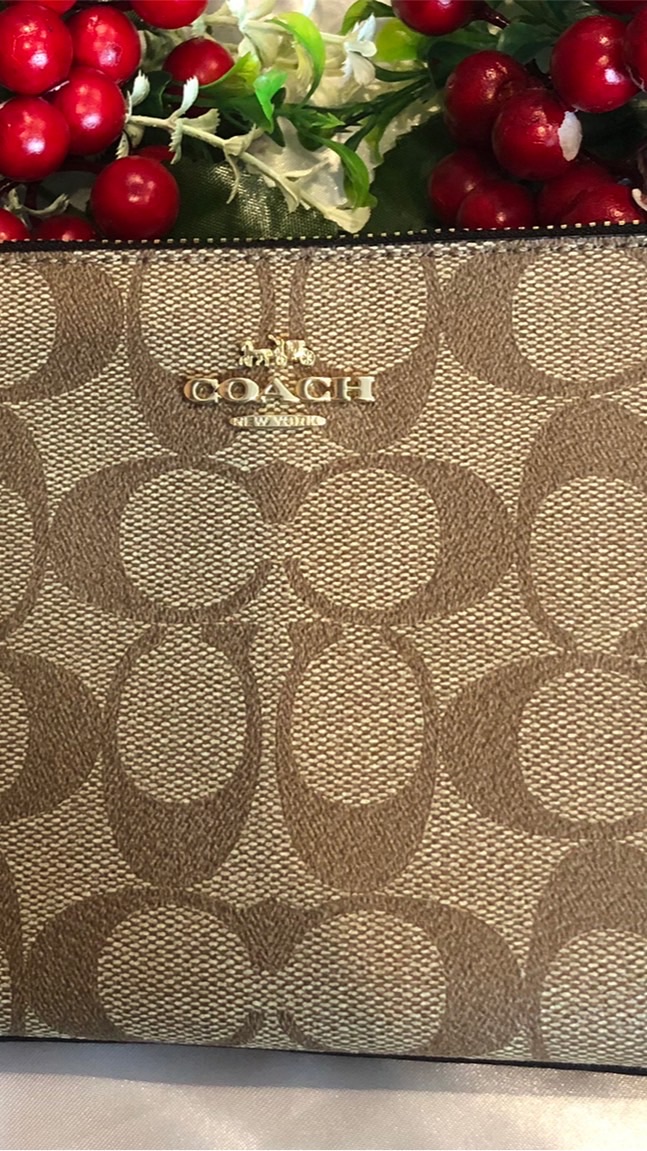 Coach Preeyabag
