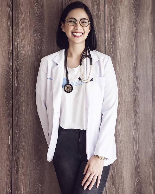 Hasil gambar untuk mesty ariotedjo doctor