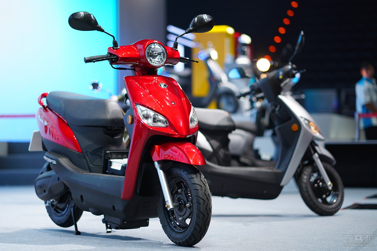 Gogoro V.S. Kymco 電動車大比拼，一張圖表比一比兩大品牌規格差在哪？