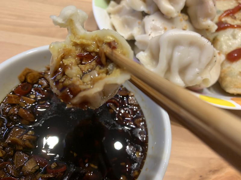 宵夜解饞的好夥伴！月售15萬顆的鮮食煮藝-爆汁手工水餃美味又好吃，真的太幸福啦 @秤瓶樂遊遊