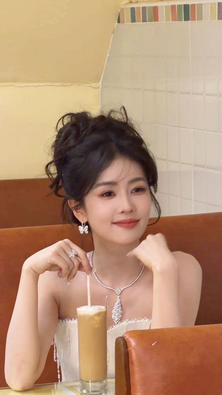 ⸝⸝ & 白 鹿 の 小 時 光 ₊𐙚ﾟ.