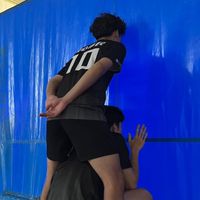 教育股份有限公司