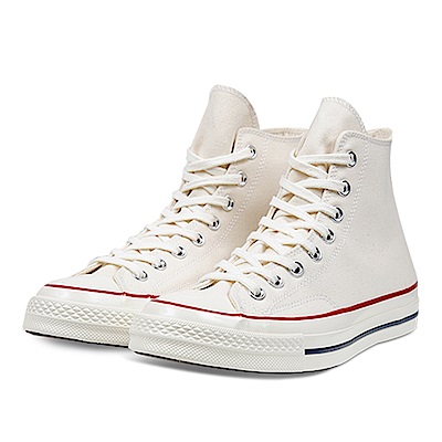 品名：Chuck Taylor All Star 1970將懷舊細節重新演繹高筒設計，偏窄鞋頭與修長鞋型上腳優雅顯瘦，凸顯簡潔經典的設計升級加厚的緩衝鞋墊，令行走更加舒適