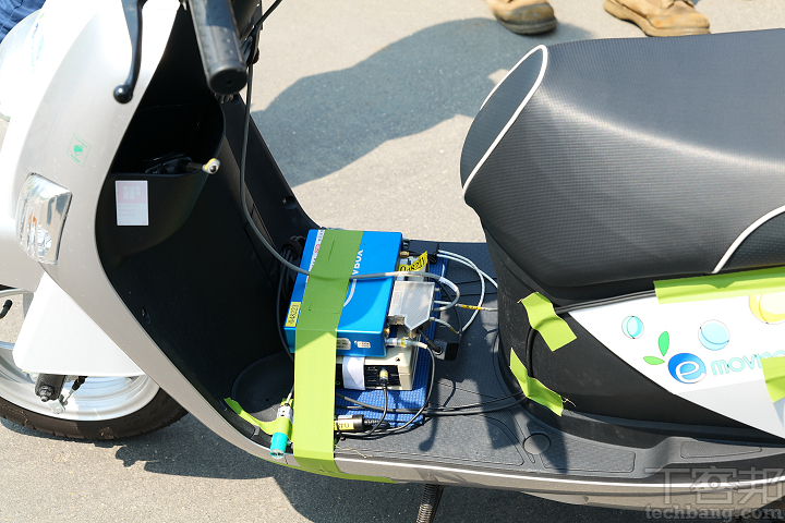 【影音】帶你看國內電動機車最高考驗的 TES 測試 8大「關卡」，除了得爬山、涉水，還要檢驗電磁波？！