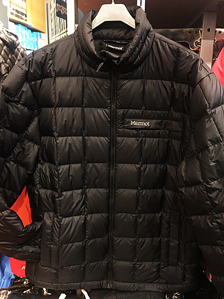 Marmot 700FP 羽絨外套n★700Fill 羽絨填充★ 抗風 保暖★表層防潑水