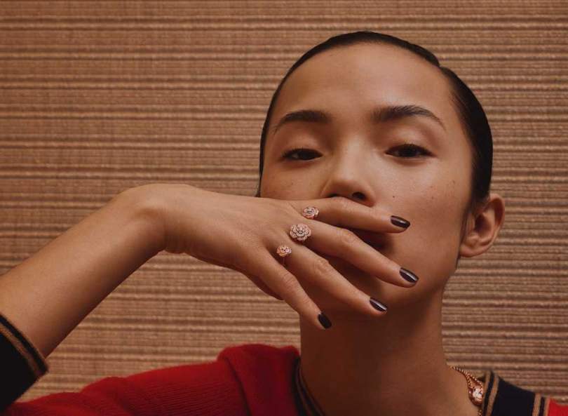 CHANEL「Bouton de Camélia」高級珠寶系列（圖片提供╱CHANEL）