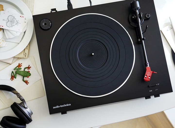 鐵三角在台上市 AT-LP3 全自動黑膠唱盤，售價11,000
