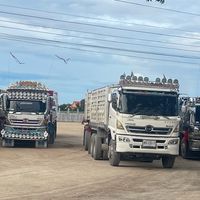 ทีมรถบรรทุกหิน“ไร่ทรัพย์กรองแก้ว”