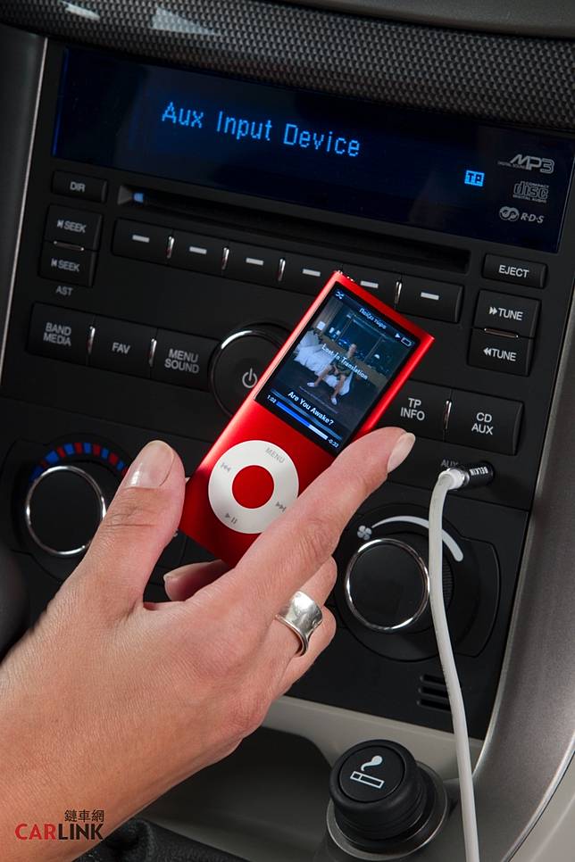 不止手排變速箱 Cd音響也要掰了 Gm乘用車款將取消cd主機配置 Carlink鏈車網 Line Today