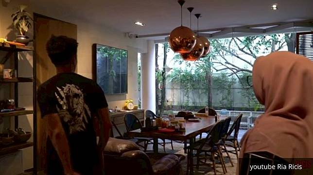 ruang makan Baim Wong