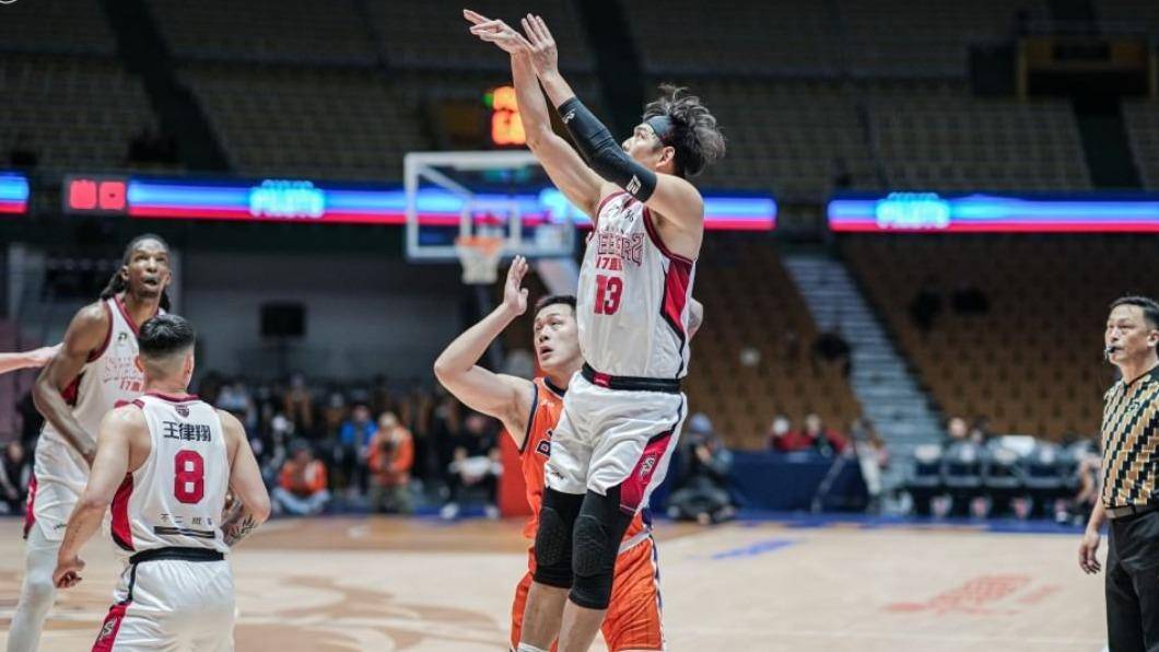 Taiwan PLG Professional Basketball 17 Live Broadcast: Lu Zhengru’s Injury and 11-Game Losing Streak Ended
