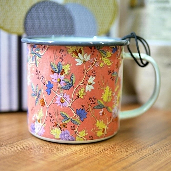 童趣的圖案、搶眼的配色 充滿手感的琺瑯上色線條 宴會居家增添品味的單品 咖啡廳、野餐露營的吸睛餐具