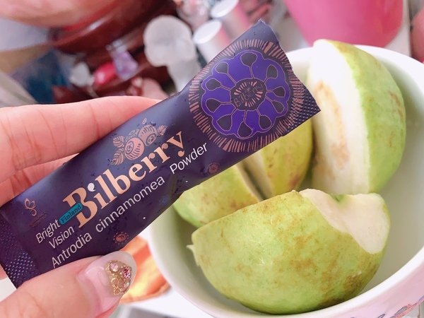 「保健品」每日視力最佳護盾首選，獲取幸福國度禮讚-「明視芬蘭野生藍莓粉Plus金盞花、 芝麻素」開箱分享