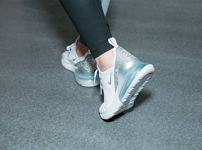 銀白雙色展現波光粼粼的水面：Nike Air Max 270聯名全新設計| | LINE TODAY