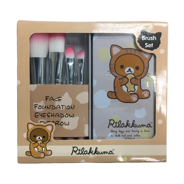 拉拉熊Rilakkuma美妝刷具組禮盒(混色)規格：腮紅刷、粉底刷、眼影刷、眉刷，各1支材質：鋁管、尼龍毛、木柄產地：中國製造日期：2016/08/03保存期限：正常使用下無期限