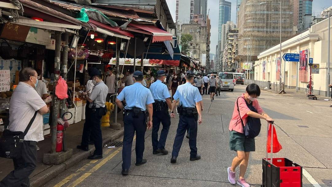 警方聯同食環署油麻地果欄一帶執行街道管理 商台新聞 Line Today