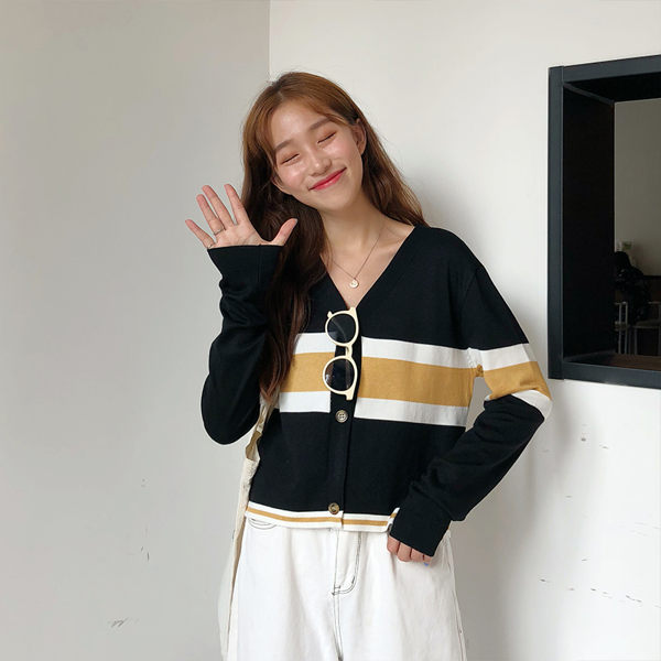 VK精品服飾 韓國風v領撞色條紋針織長袖上衣