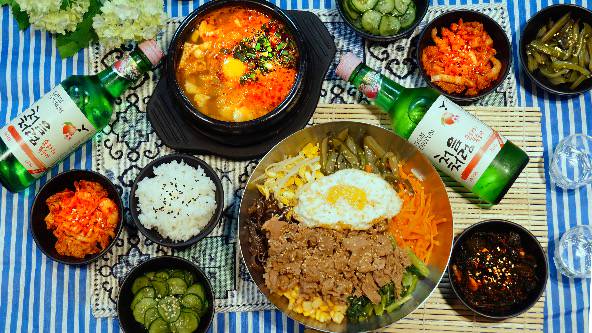 竹圍捷運站 天橋的另一端 竹圍週邊美食就吃這5家