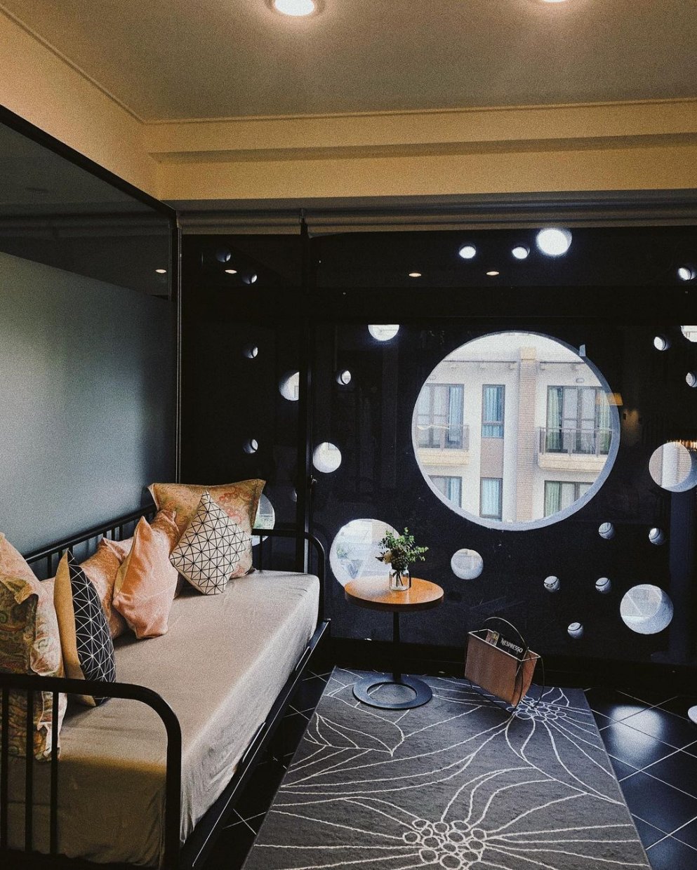 黑舍 @yin Sabrina(1)