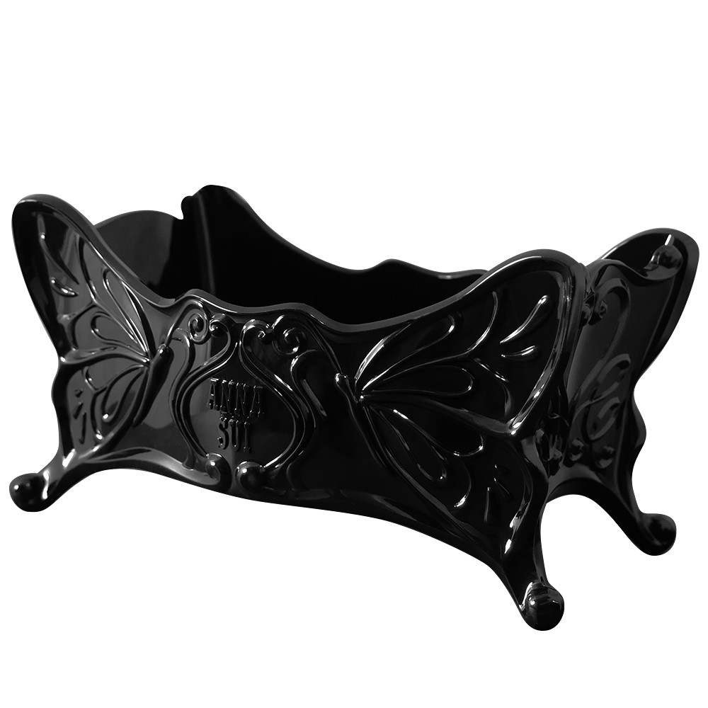 商品名稱：ANNA SUI 安娜蘇 魔彩寶盒A容量：1入尺寸：約 16* 11* 8.5 cm。材質：塑膠貨源：公司貨保存期限：3年 (依商品包裝顯示)產地：日本（每批專櫃到貨產地有可能會有不同，若有