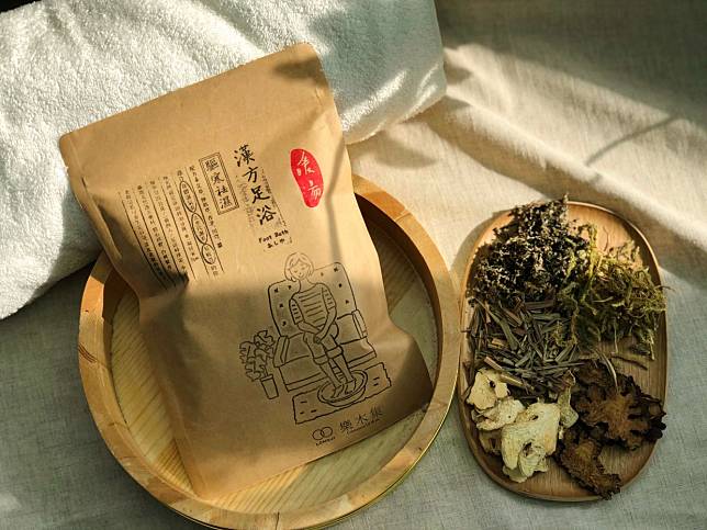 ▲草本足浴包，不只可以泡腳也可以泡澡（圖/奧丁丁市集）