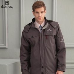 ◎AI科技智慧貼合面料、防水、透氣、抗汙材質|◎中空保溫纖維+柔軟波斯絨，抗寒保暖更加強|◎經典配色+可拆連帽設計，多功能又不失品味時尚、機能、舒適設計，展現都會流行和戶外休閒最佳穿著方式品牌定位:流