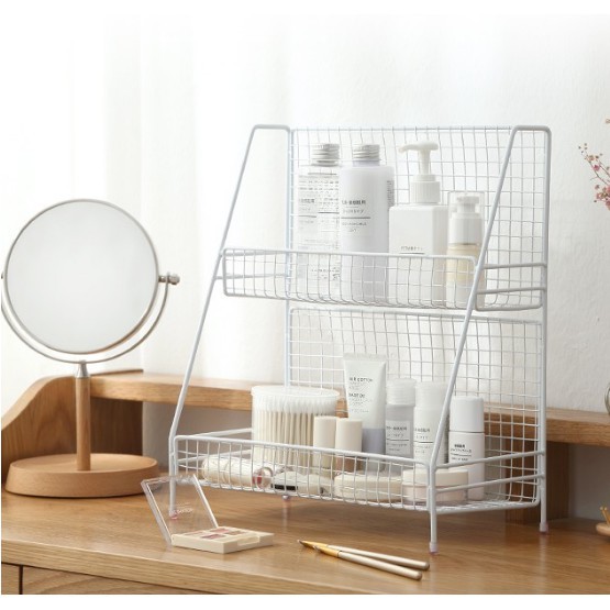 商品簡介 層板表面平坦不用墊板放小東西不會掉落 產品全以防鏽粉體烤漆為主增加商品耐用 台灣製造品質優良絕不偷工減料 結構簡單組裝方便且堅固耐用 沖孔為表面平坦不用另加墊板也不會太東西掉落 沖孔設計放置