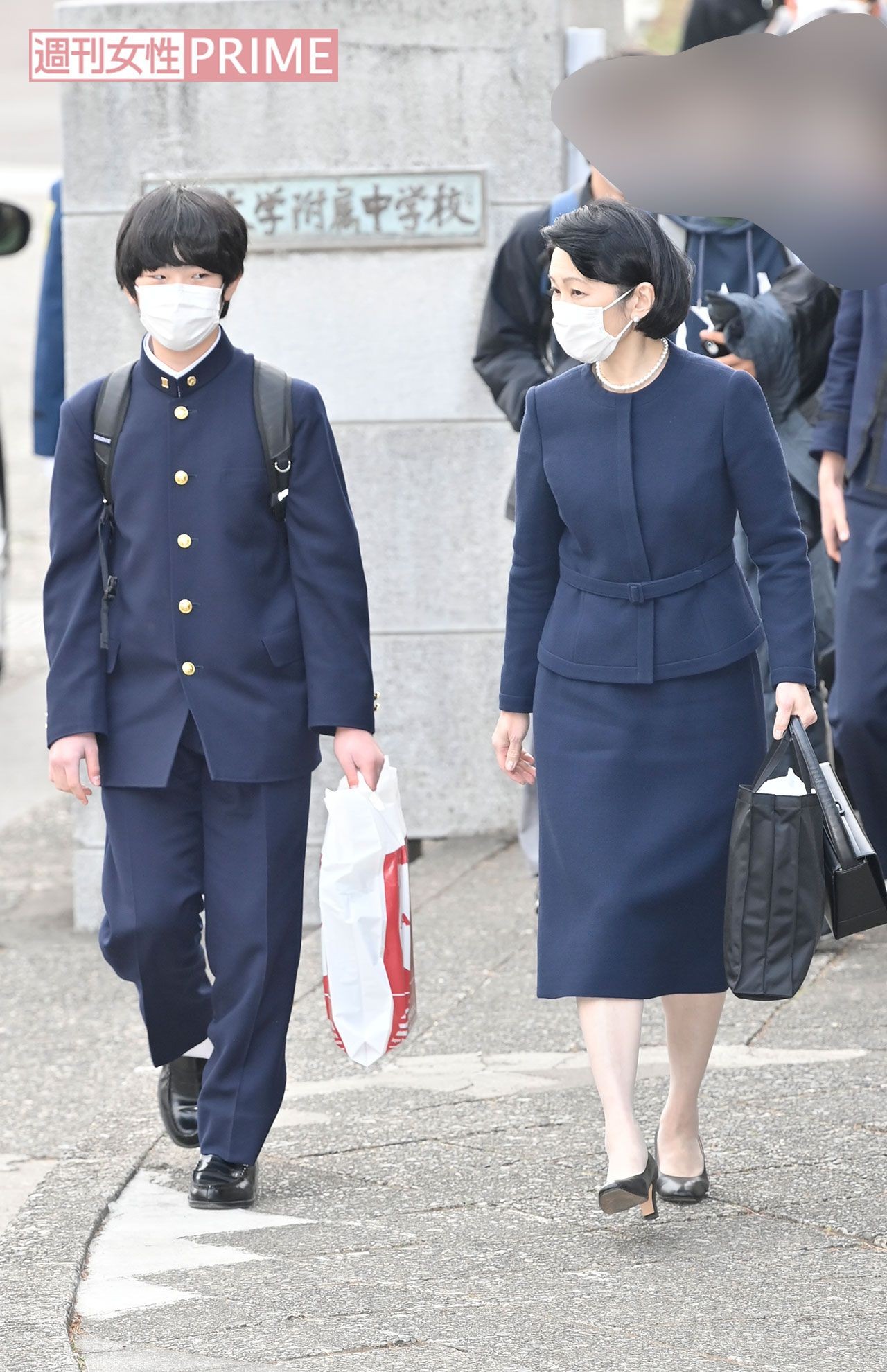 筑附 制服