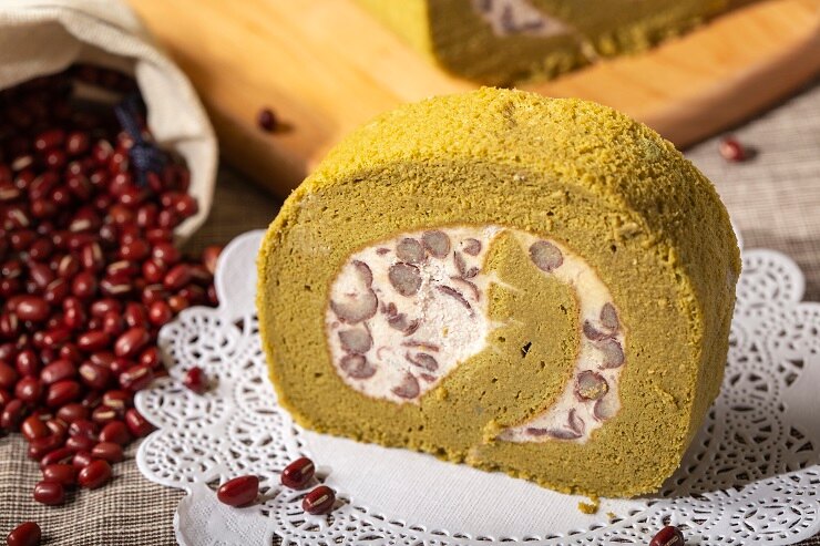 淡水必買伴手禮 嚴選上等日本麵粉,法國鮮奶油,及日本抹茶粉,絕無任何添加物,入口即化的輕盈口感,並散發出抹茶的香氣,以絕佳比例引領平衡感 收到產品3~5天為最佳賞味期 接單生產,新鮮製作,宅配冷凍