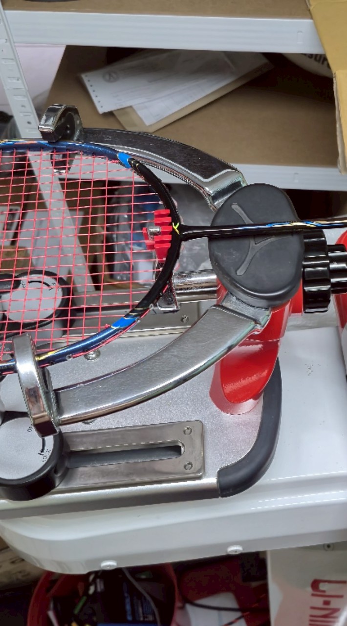 ขึ้นเอ็นแบดมินตัน อยุธยา