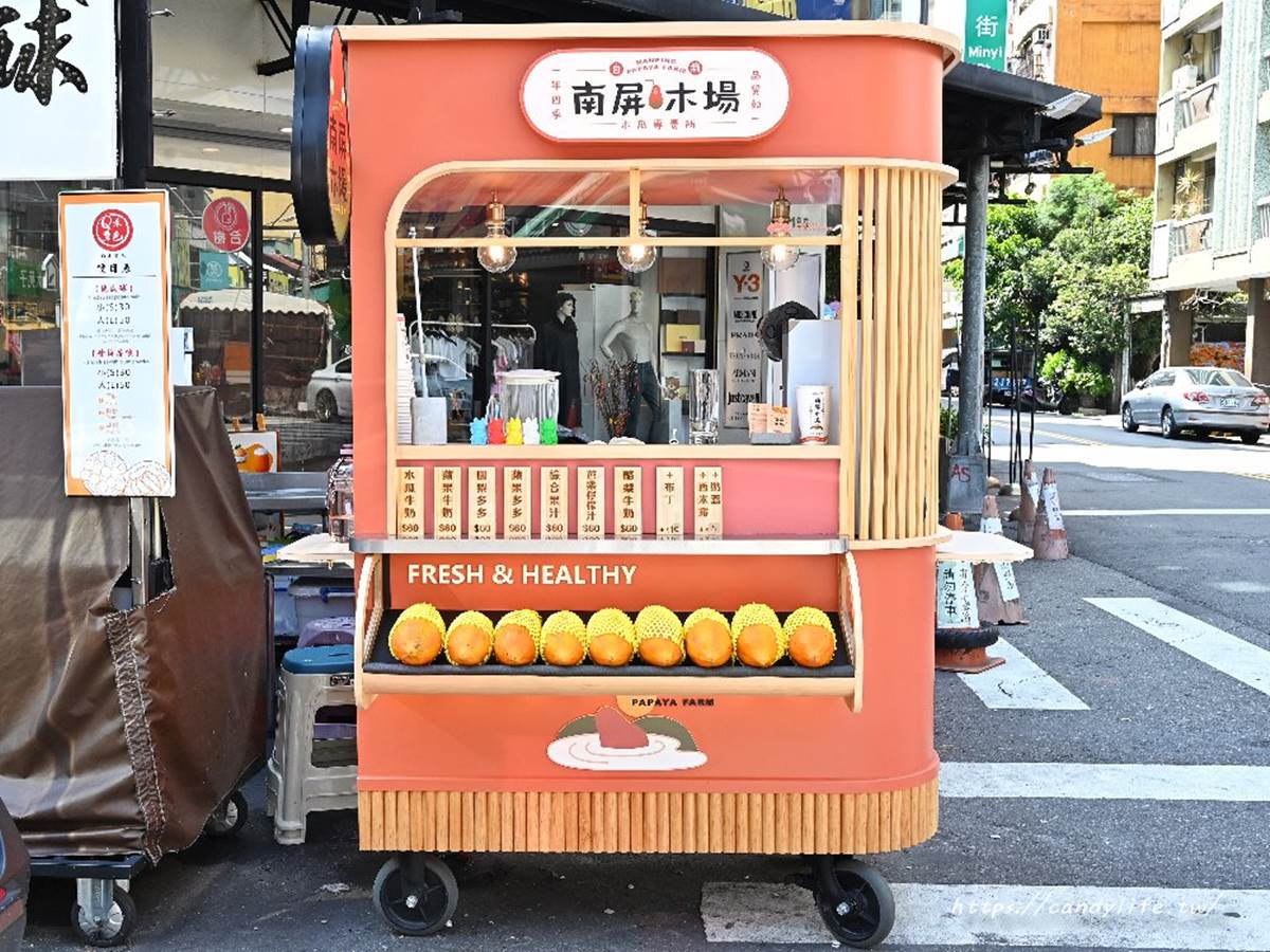 台中人喝過都說讚！10家「最強手搖飲」：1000cc整桶水果茶、開門就排爆