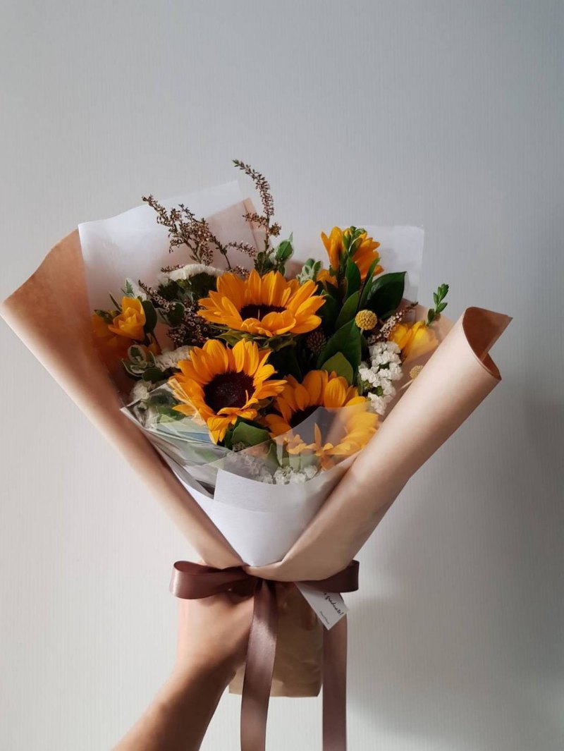 │花禮尺寸│ 約寬25高45公分