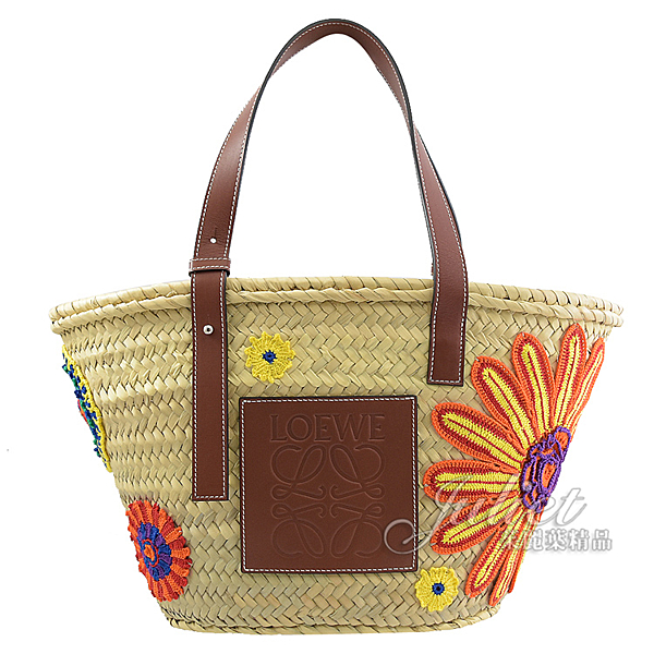 ★專櫃商品 附專櫃購證影本 ★純手工編織造型搭配小牛皮手把 ★超夯超美的時尚美包 ★時尚氛圍隨處可見