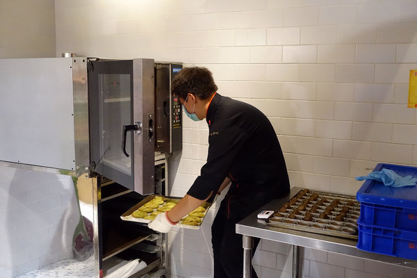 TDH貓茶町京站快閃店，開幕限定組合套餐，品嘗台灣好茶現烤製成的美味甜點(含貓茶町京站快閃店菜單、限定優惠)