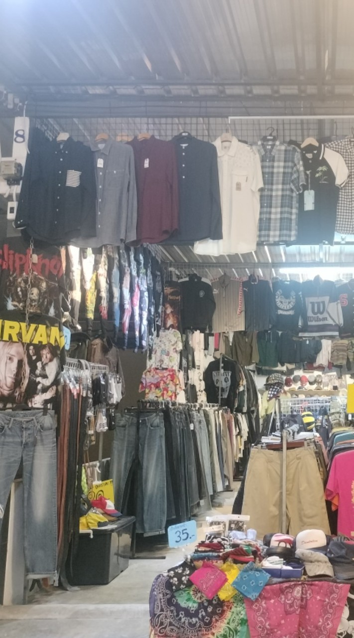 ร้านซาเล้งผ้าเก่า ตรงข้ามกรมที่ดิน