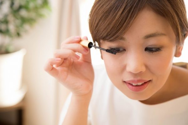 美人度がいきなりアップ 黒目が大きく見える アイメイクの裏技3つ 朝時間 Jp