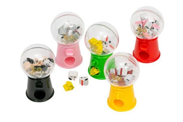 スヌーピーのガチャっと消ゴムが登場 コレクター魂をくすぐるカプセルトイ風